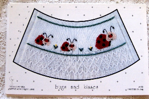 Little Memories Smocking Plate Bugs And Kisses 072 OOP